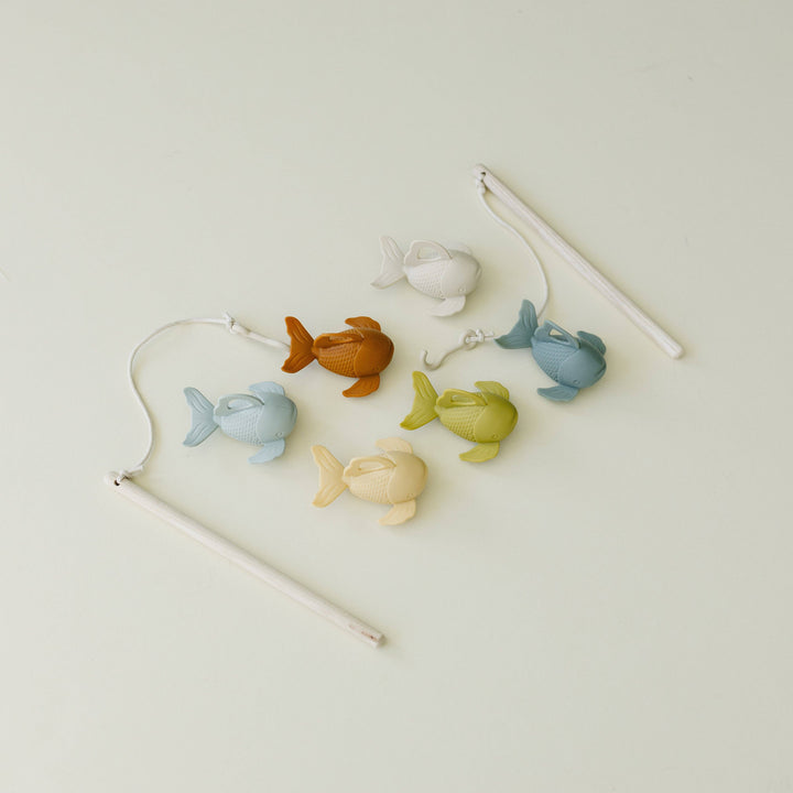 Juego de pesca de silicona y madera