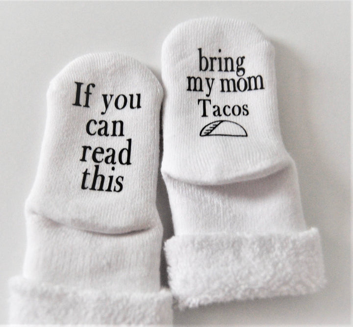 Calcetines de bebé Bring My Mom Tacos | Artículos para bebés | Artículos para tacos