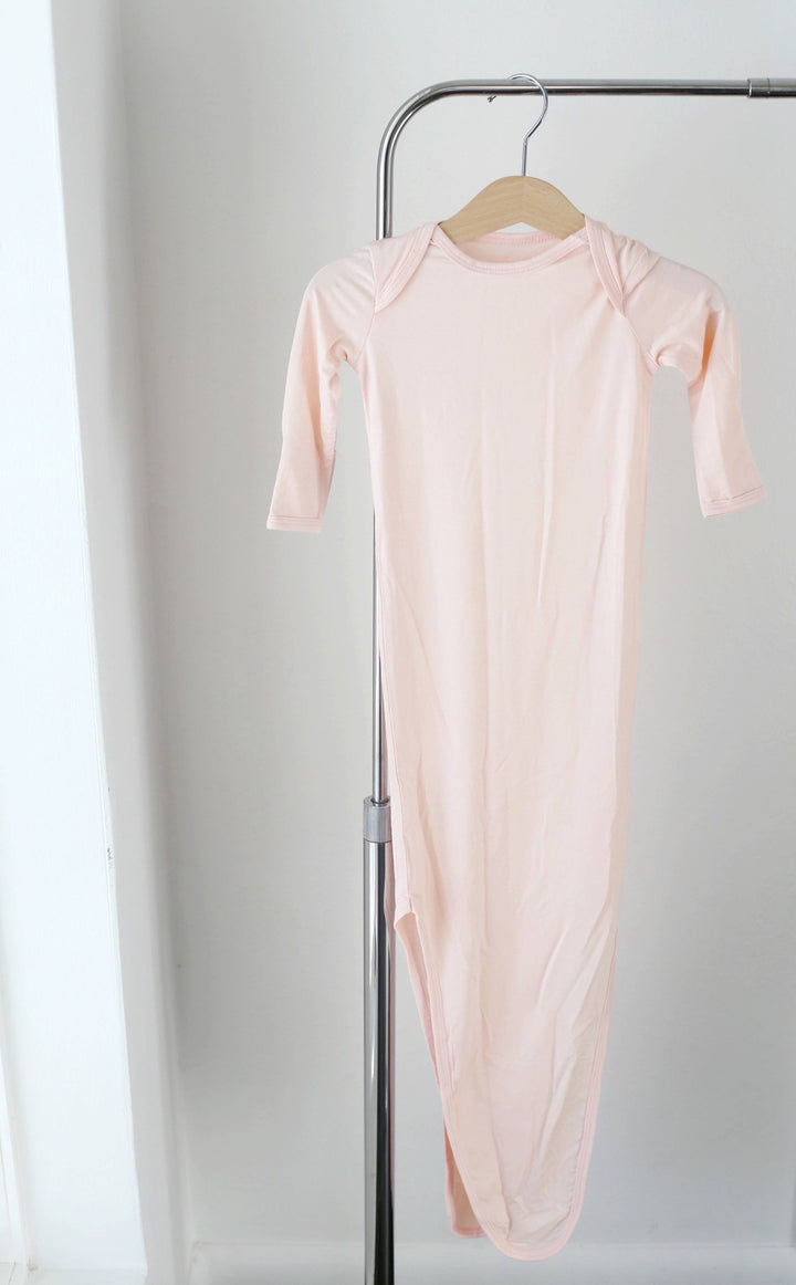Vestido anudado de bambú rosa ruborizado