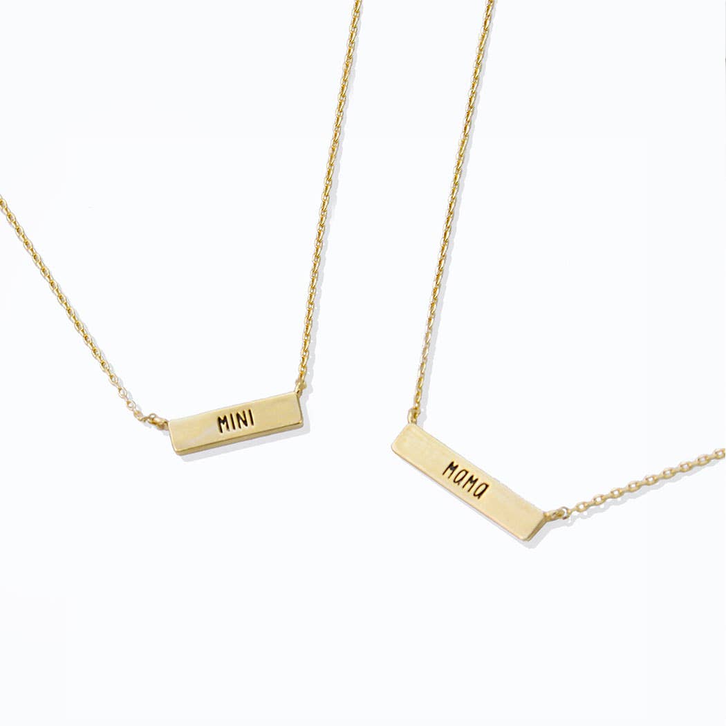 Conjunto de mini collares de mamá bañados en oro