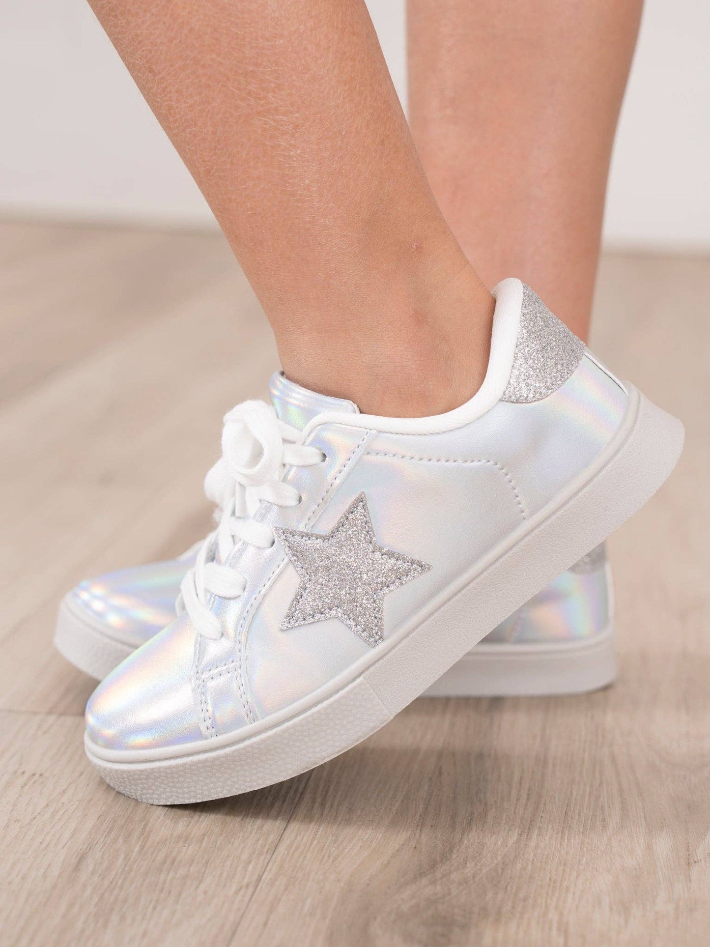 Girls' Sparkle Star Sneaker - Holographic Silver