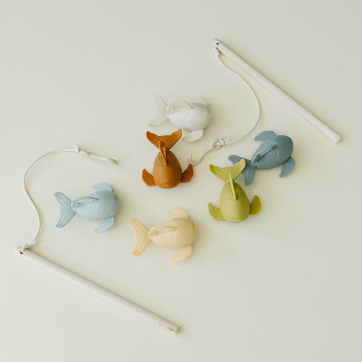 Juego de pesca de silicona y madera