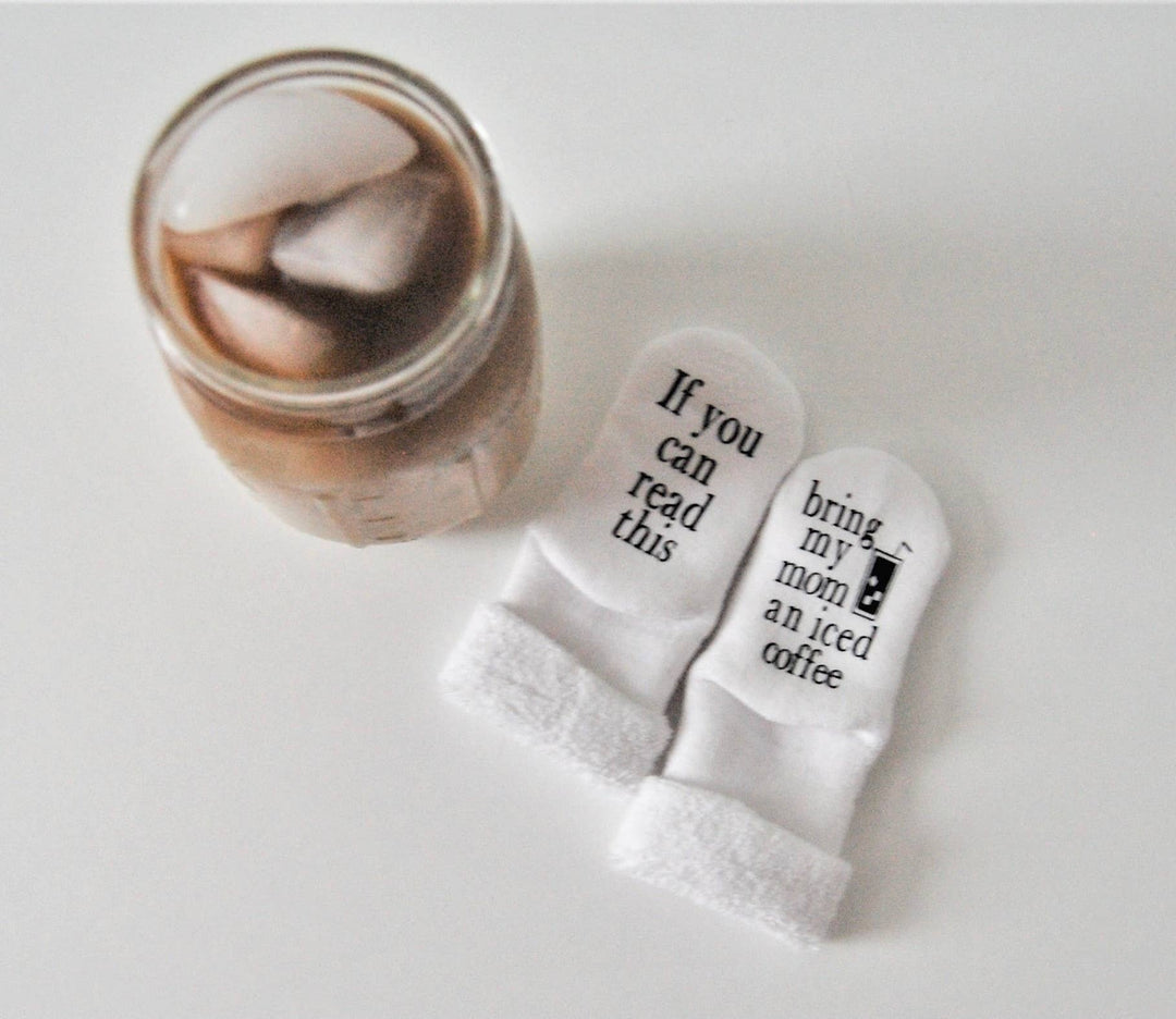 Calcetines de bebé "Tráele un café helado a mi mamá" | Regalos para bebé | Mamá