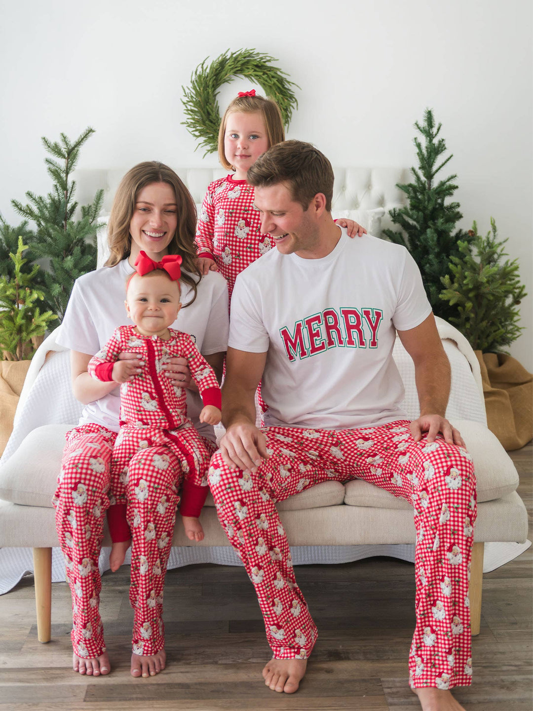 Pijama de manga larga con volantes rojos de viscosa de bambú para niñas pequeñas SoftSnooze™ con volantes traseros característicos