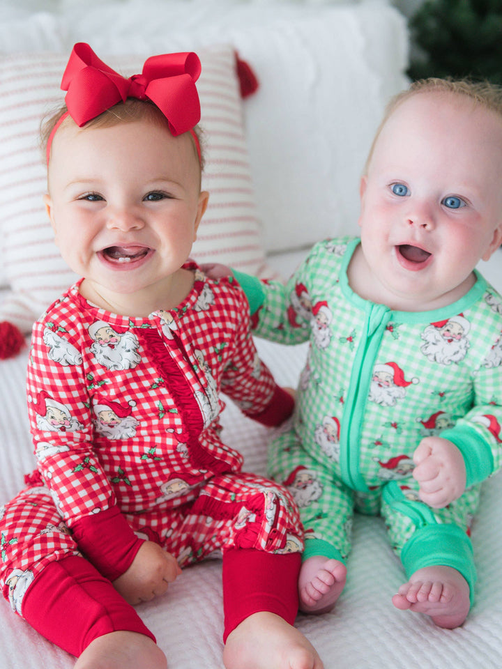 Pijama de una pieza convertible con volantes en rojo Dear Santa de viscosa de bambú para niñas SoftSnooze™