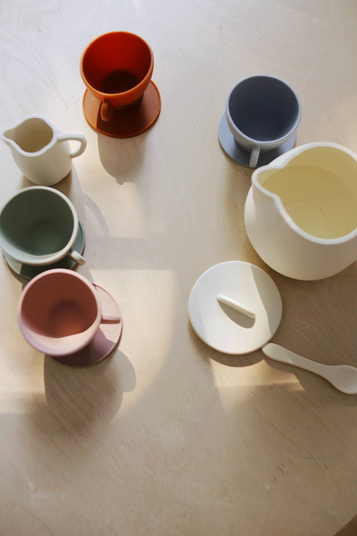 Juego de té de silicona con mezcla de colores crema