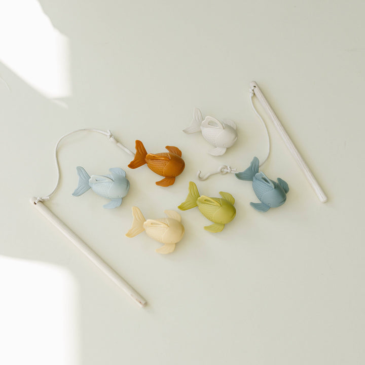 Juego de pesca de silicona y madera