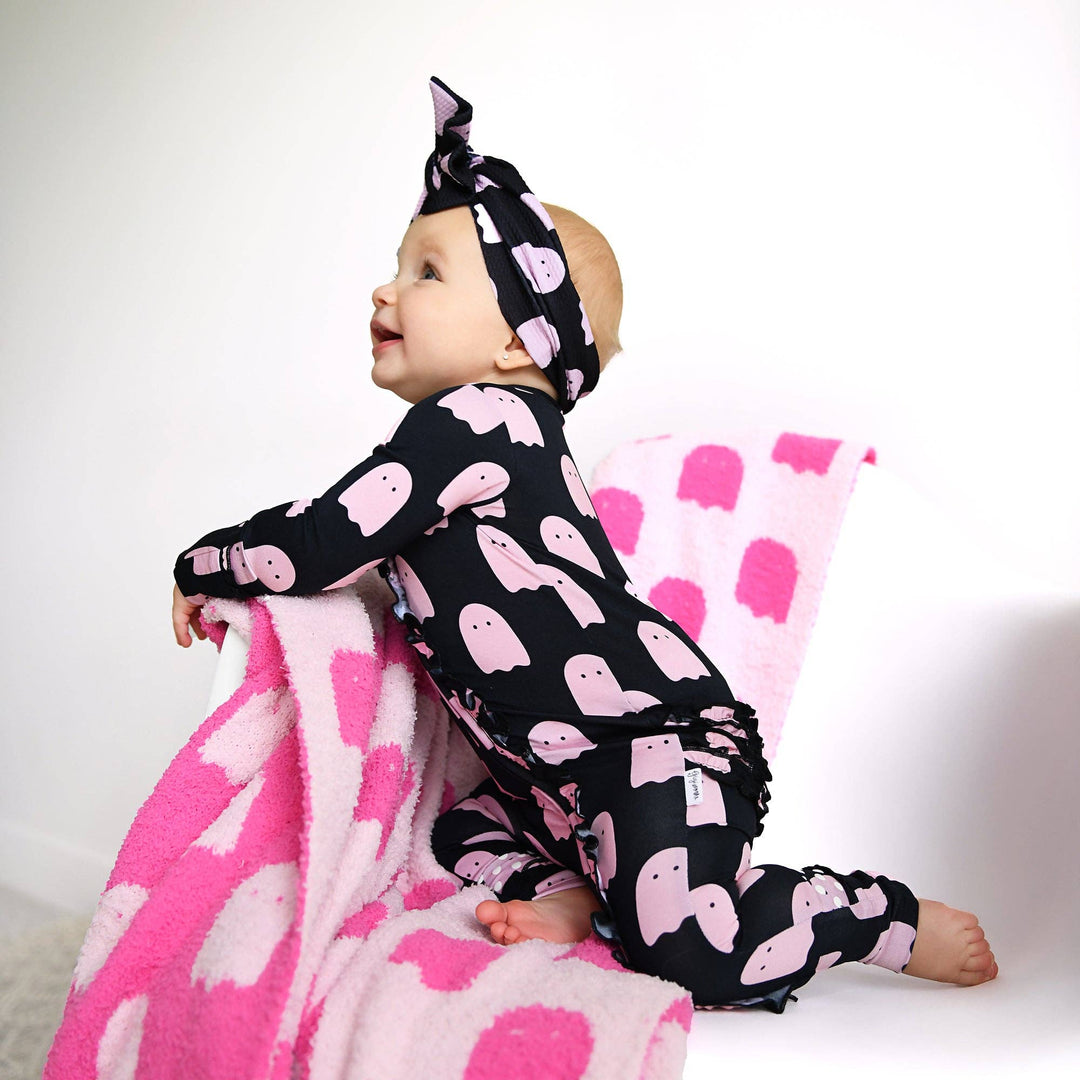Pijamas de bambú con cremallera y volantes negros de Shade Little Halloween
